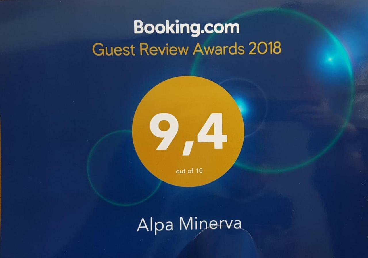 贝纳尔马德纳Alpa Minerva公寓 外观 照片